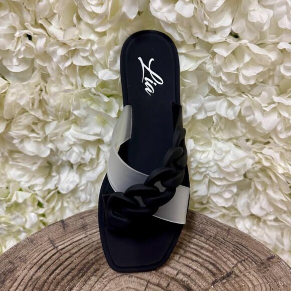 Black Sandal with Detailing - Picture 1 of 1